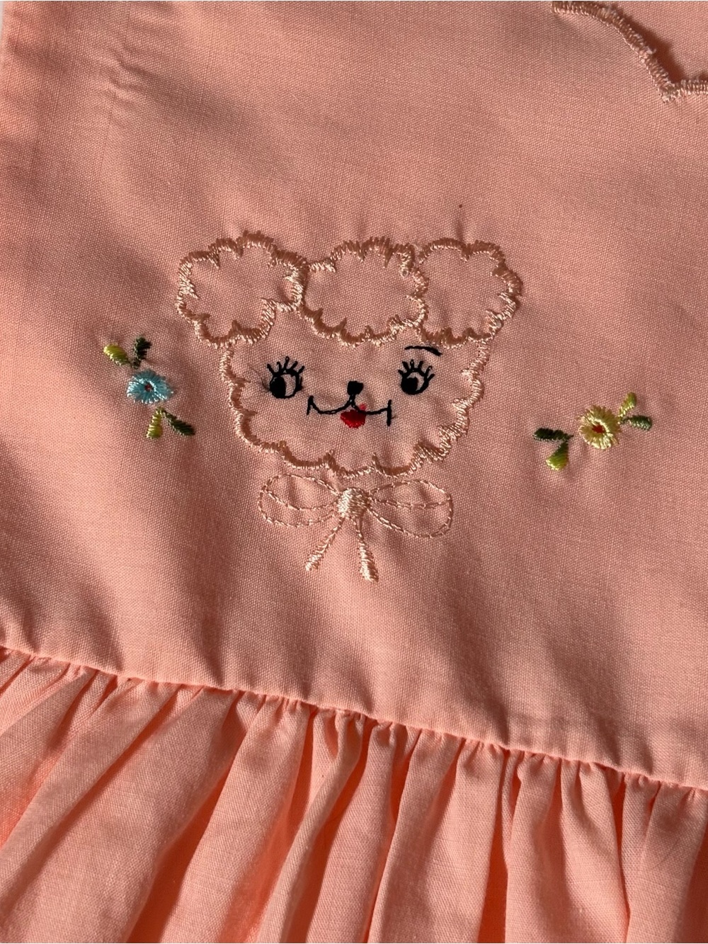 Vintage 50s 60s Pink Lamb Pinafore Dress Embroidered Scalloped Mid Century Sz - Picture 2 of 8
